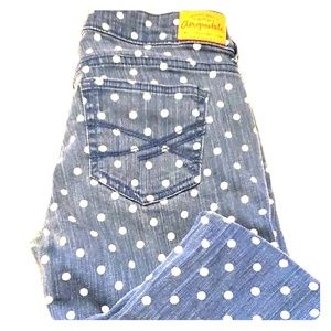 Juniors Aeropostale polka dotted jeggings